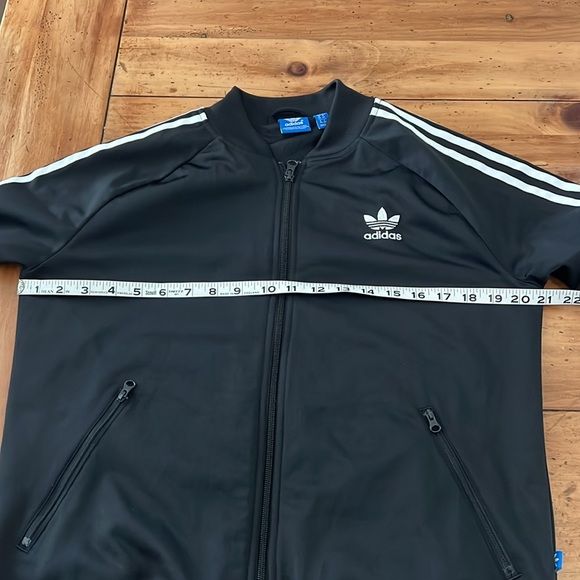 Adidas zip up jacket size M - Picture 10 of 11